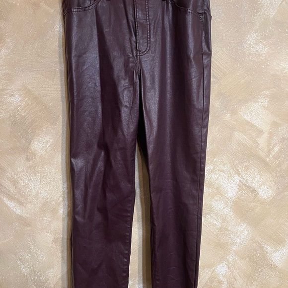 New no tag Faux leather Express pants.. 10R straight ankle, high rise - Picture 6 of 7